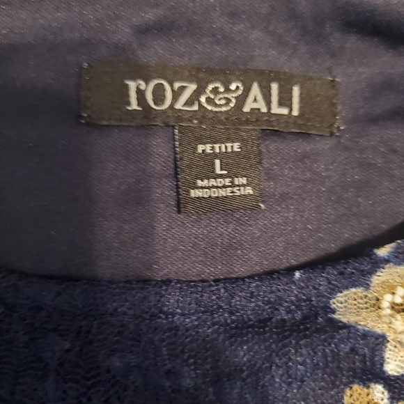 Roz & Ali Women's Short-sleeved Peplum Dress - Picture 11 of 11